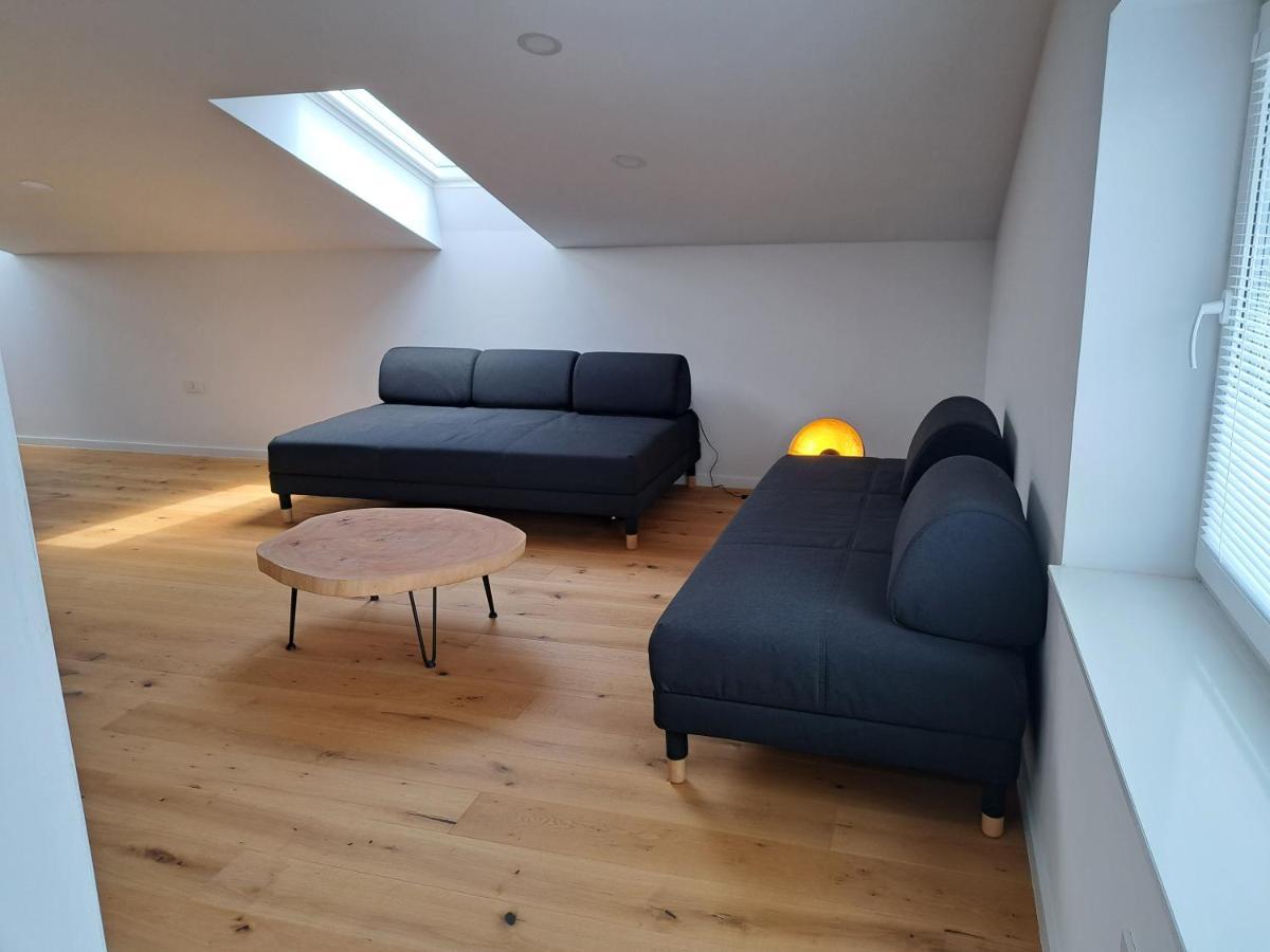 Ohana Apartment リュブリャナ エクステリア 写真